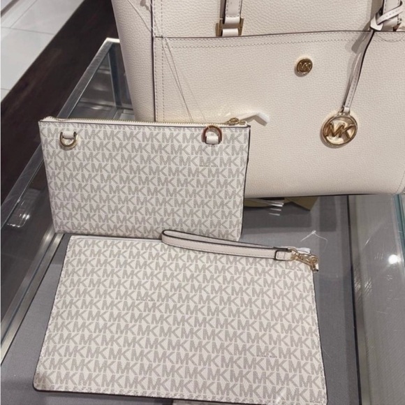 $548. 3 pcs Michael Kors Large Pebbled Leather 3-in-1 - Picture 7 of 11